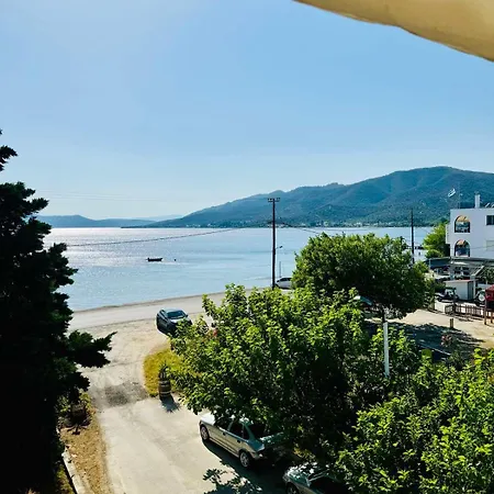 Giorgos Concept Thea